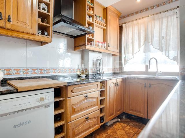 Piso en venta en Barcelona, La Verneda La Pau. EXCELENTE OPORTUNIDAD EN ÁREA CON ALTO POTENCIAL DE VALORIZACIÓN POR EL CRECIMIENTO URBANO CERCANO!. Pisos.