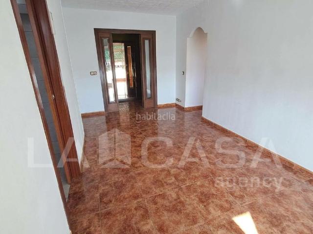 Piso en venta en Barcelona, La Verneda La Pau. OPORTUNIDAD EN SANT MARTI ! PISO TODO EXTERIOR CON 2 BALCONES. Pisos.