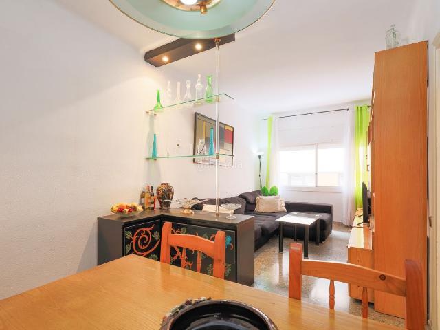 Piso en venta en Barcelona, La Bordeta. Piso Carrer de Bartomeu Pi, Barcelona. Pisos.