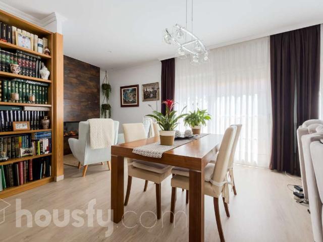 Piso en venta en Barcelona, La Bordeta. Pisos.