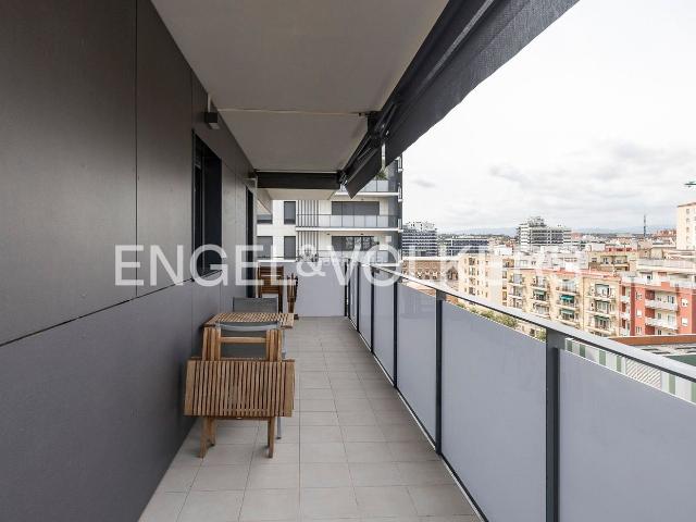 Piso en venta en Barcelona, La Bordeta. Residencia seminueva exclusiva con terraza, balcón, parking y trastero en La Bordeta. Pisos.