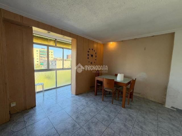 Piso en venta en Barcelona, La Guineueta. Piso en venta en Barcelona. Pisos.