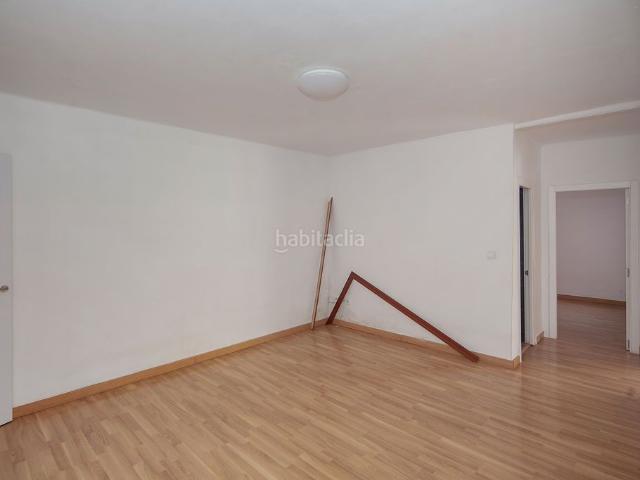 Piso en venta en Barcelona, La Marina del Port. Solvia Inmobiliaria Piso Barcelona. Pisos.