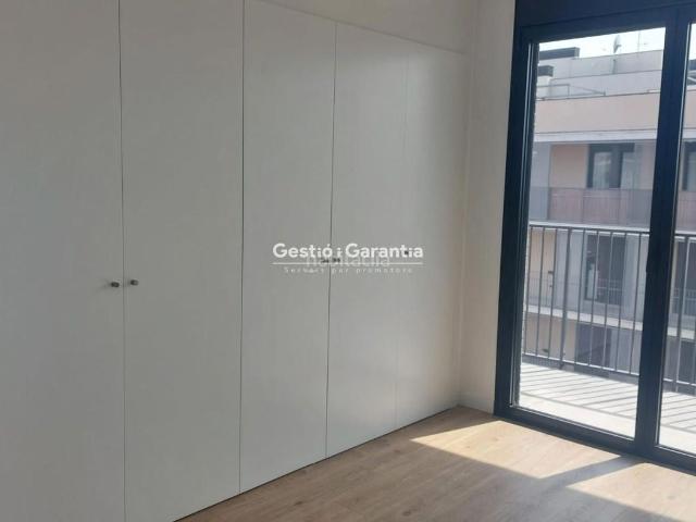 Piso en venta en Barcelona, La Marina del Port. Piso en venta en Calle de la Foneria. Pisos.
