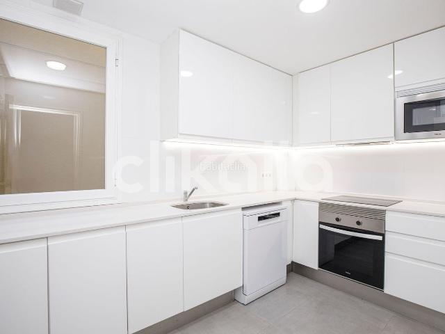Piso en venta en Barcelona, La Marina del Port. Pisos.
