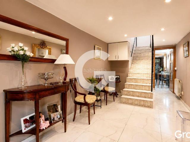 Piso en venta en Barcelona, La Nova Esquerra de l´Eixample. Dúplex único con patio de uso exclusivo!. Pisos.