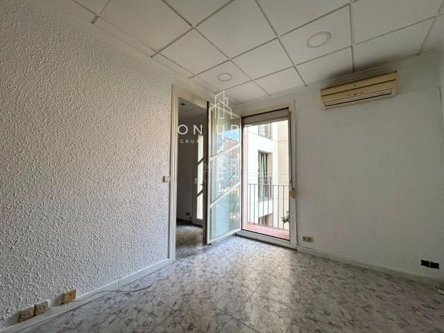 Piso en venta en Barcelona, La Nova Esquerra de l´Eixample. Calle dAragó. Pisos.