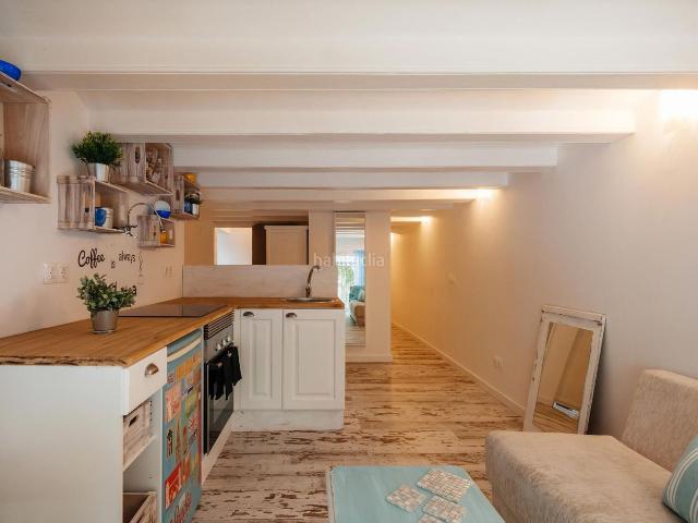 Piso en venta en Barcelona, La Nova Esquerra de l´Eixample. Espacio urbano versátil con una habitación en calle Diputació. Pisos.