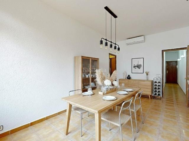 Piso en venta en Barcelona, La Nova Esquerra de l´Eixample. Piso a reformar al lado de Francesc Macià. Pisos.