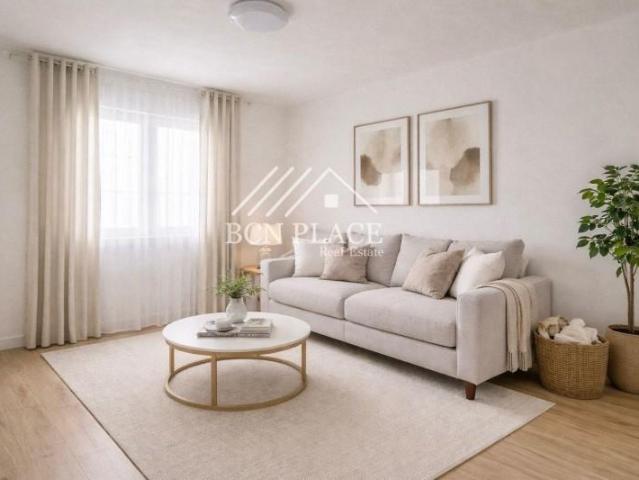 Piso en venta en Barcelona, Les Roquetes
