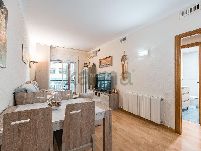 Piso en venta en Barcelona, Navas. NUDA PROPIEDAD en venta en Calle Juan de Garay. Pisos.