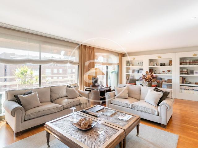 Piso en venta en Barcelona, Pedralbes. Ático en venta en Pedralbes. Pisos.