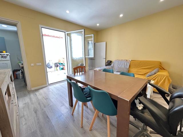 Piso en venta en Barcelona, Poblenou. OPORTUNIDAD POR PRECIO. Pisos.