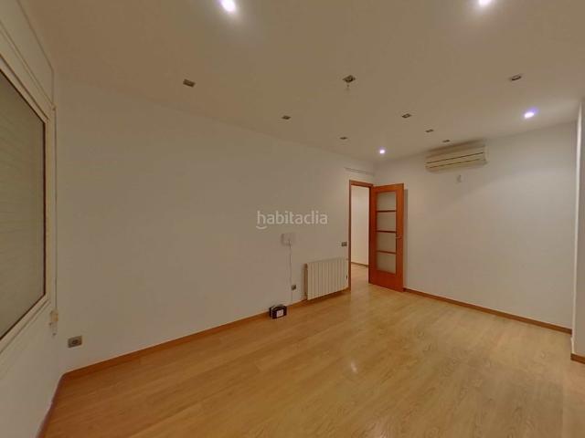 Piso en venta en Barcelona, Poblenou. Pisos.