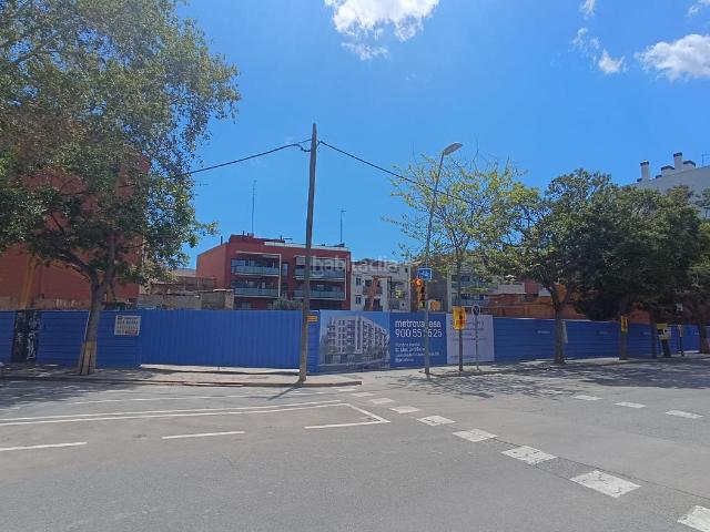 Piso en venta en Barcelona, Poblenou. Ramón Turró 290. Pisos.