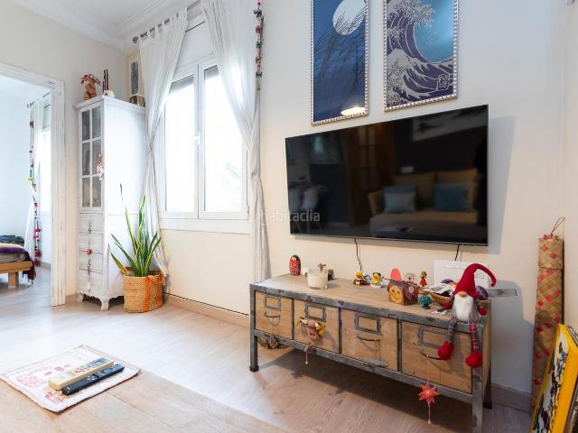 Piso en venta en Barcelona, Porta. Ideal precio.!. Pisos.