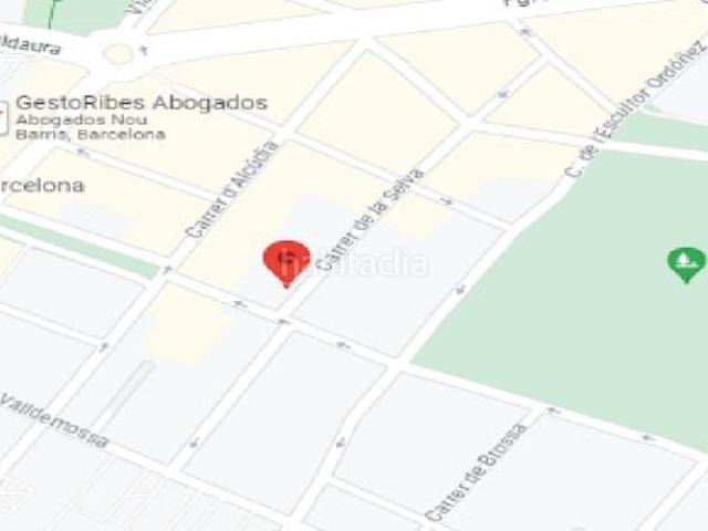 Piso en venta en Barcelona, Porta. Piso en venta en calle La Selva. Pisos.