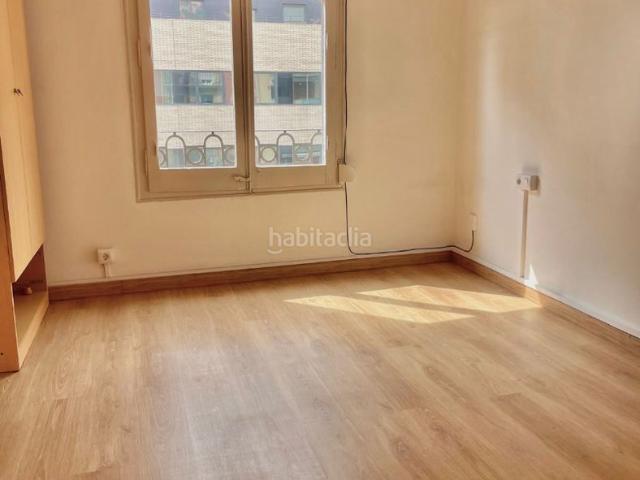 Piso en venta en Barcelona, Provençals del Poblenou. Piso en venta en la calle Pere IV. Pisos.