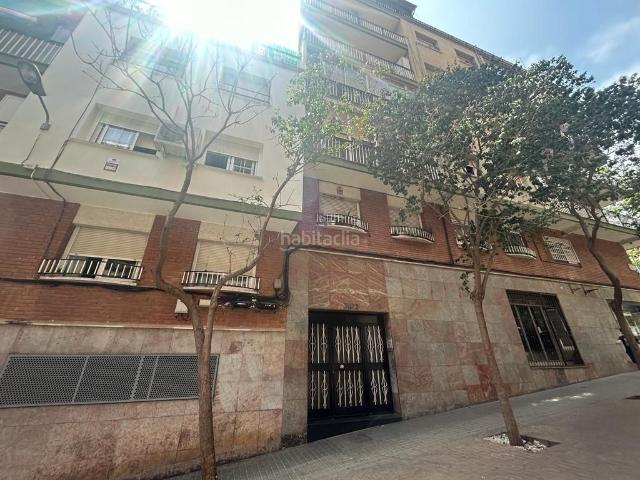 Piso en venta en Barcelona, Prosperitat. Oportunidad para inversores!. Pisos.