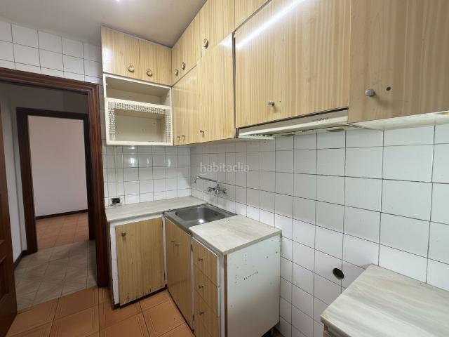 Piso en venta en Barcelona, Prosperitat. SANTA ENGRÀCIA VÍA JÚLIA PASSEIG VALLDAURA. Pisos.