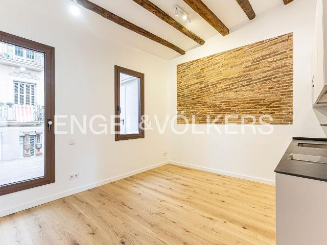 Piso en venta en Barcelona, Putget Farró. Bonito apartamento con mucha luz y orientado a dos vientos en Sant Gervasi. Pisos.