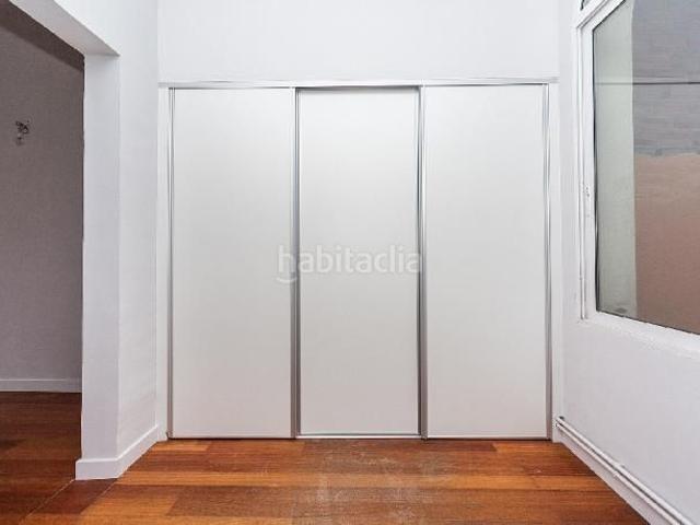 Piso en venta en Barcelona, Putget Farró. Piso en venta en calle Vallirana. Pisos.