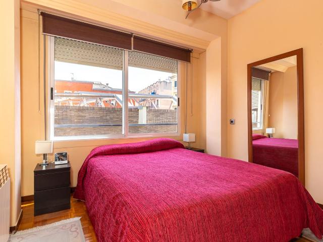 Piso en venta en Barcelona, Putget Farró. Pisos.