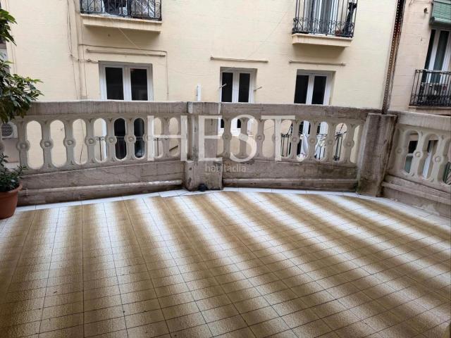 Piso en venta en Barcelona, Raval. Bonsucces. Pisos.