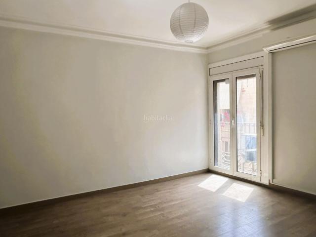Piso en venta en Barcelona, Raval. ESPECTACULAR piso con mucho encanto en pleno corazón de BARCELONA. Pisos.