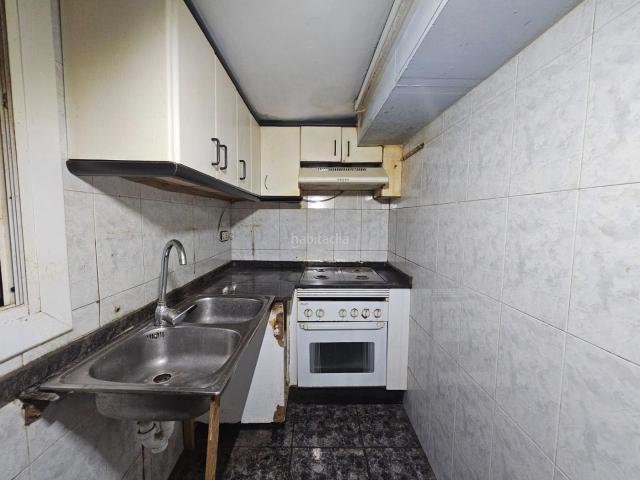 Piso en venta en Barcelona, Raval. Entreplanta en calle Marqués de Barberà. Pisos.