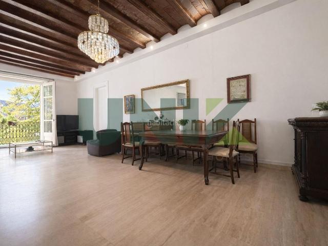 Piso en venta en Barcelona, Raval. Espectacular Piso en finca regia en La Rambla. Pisos.