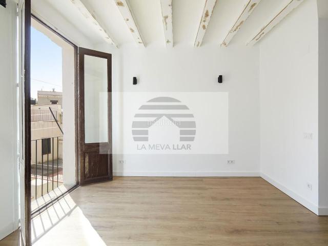 Piso en venta en Barcelona, Raval. Estrena piso en el Raval!. Pisos.