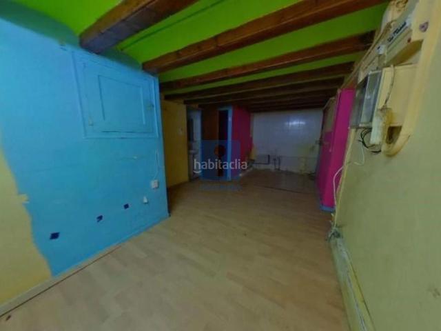 Piso en venta en Barcelona, Raval. Piso a reformar en venta en Calle dels Salvadors, Barcelona. Pisos.