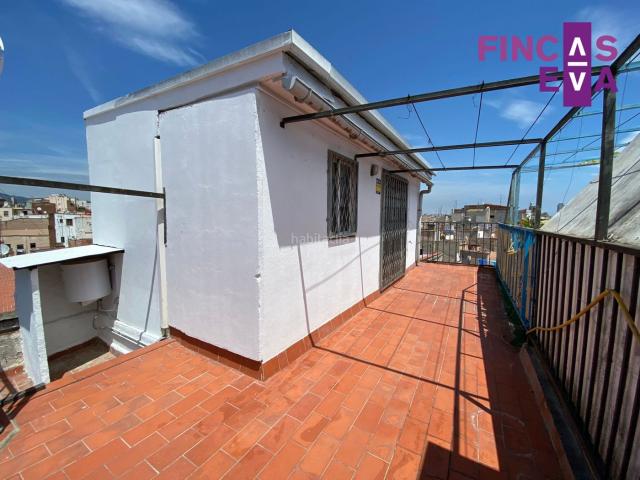 Piso en venta en Barcelona, Raval. PISO EN VENTA CON TERRAZA PRIVADA. Pisos.