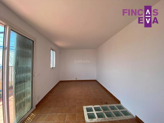 Piso en venta en Barcelona, Raval. PISO EN VENTA CON TERRAZA PRIVADA. Pisos.