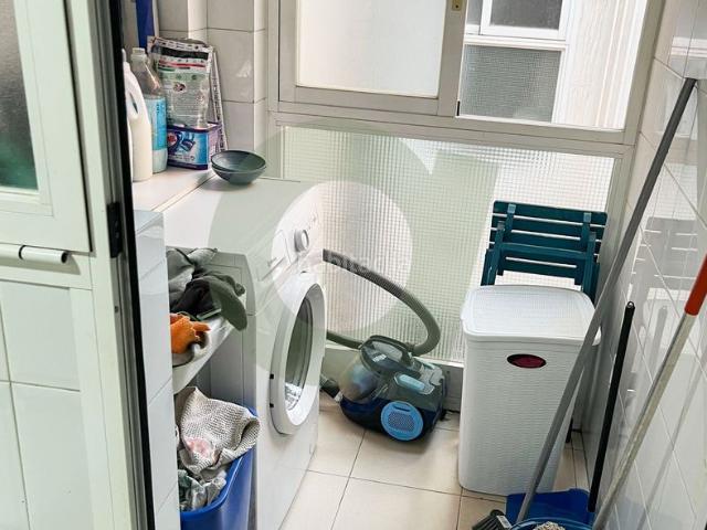 Piso en venta en Barcelona, Raval. Piso en venta con inquilino Carrer de la Guàrdia, 12, 4º 3ª Barcelona. Pisos.