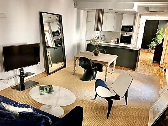 Piso en venta en Barcelona, Raval. Piso en venta en calle de l'Arc de Sant Agustí. Pisos.