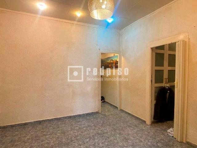 Piso en venta en Barcelona, Raval. PISO EN VENTA EN CALLE SALVADOR RAVAL. Pisos.