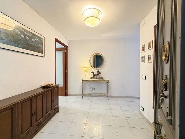 Piso en venta en Barcelona, Raval. Piso en venta en calle Tallers. Pisos.