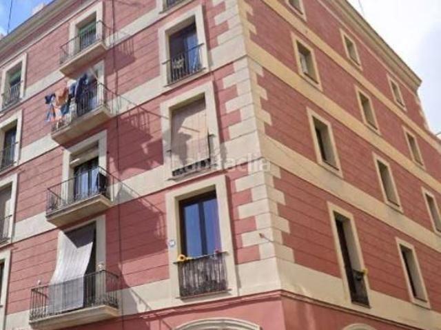 Piso en venta en Barcelona, Raval. Piso en venta en rentabilidad en Ciutat Vella. Pisos.