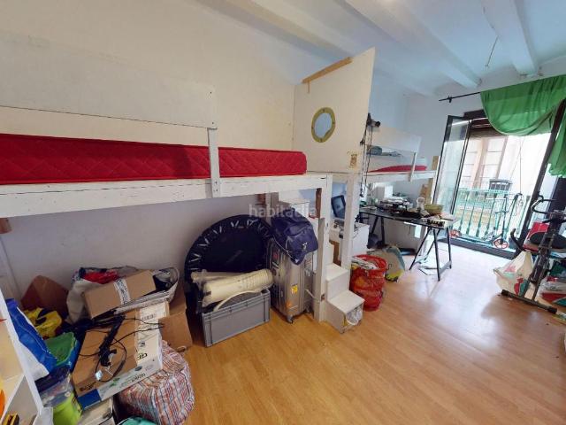 Piso en venta en Barcelona, Raval. Piso en venta Junta de comerç. Pisos.