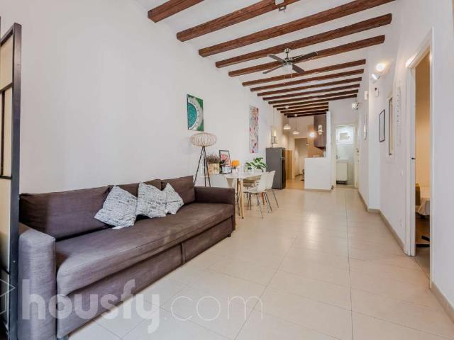 Piso en venta en Barcelona, Raval. Pisos.