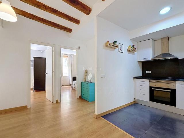 Piso en venta en Barcelona, Raval. Pisos.