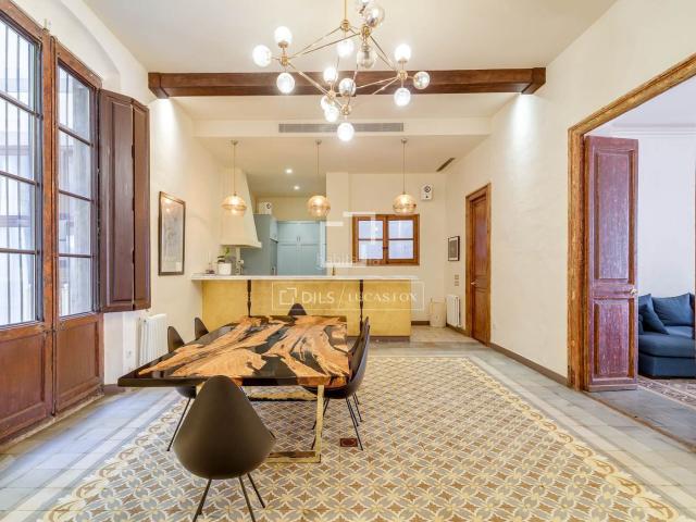Piso en venta en Barcelona, Raval. Precioso piso en el centro de Barcelona. Pisos.