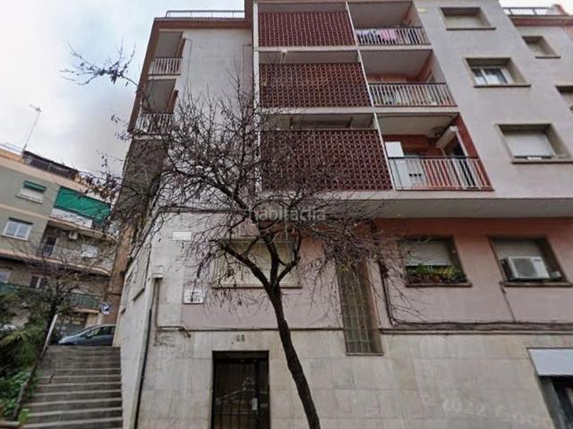 Piso en venta en Barcelona, Roquetes. OPORTUNIDAD DE INVERSIÓN EN BARCELONA. Pisos.