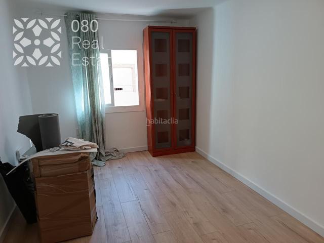 Piso en venta en Barcelona, Roquetes. PISO EN VENTA DE 50 M2 CERCA METRO ROQUETAS. Pisos.