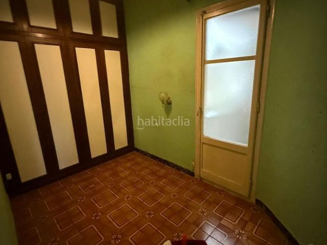 Piso en venta en Barcelona, Sant Andreu de Palomar. Acogedor Piso en el Corazón de Sant Andreu, Barcelona por 230,000. Pisos.