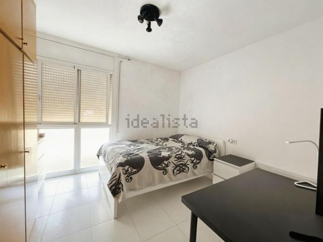 Piso en venta en Barcelona, Sant Andreu de Palomar. Piso en venta en El Bon Pastor, Barcelona ¡Oportunidad única!. Pisos.