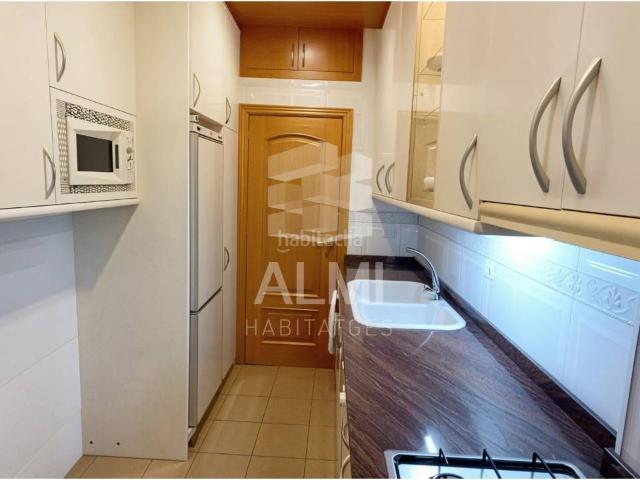 Piso en venta en Barcelona, Sant Andreu de Palomar. Piso en venta en Sant Andreu con plaza de aparcamiento incluida. Pisos.