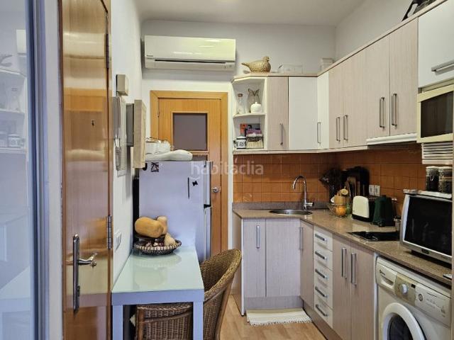 Piso en venta en Barcelona, Sant Andreu de Palomar. Vivienda totalmente reformada con una distribución funcional y bien aprovechada. Pisos.